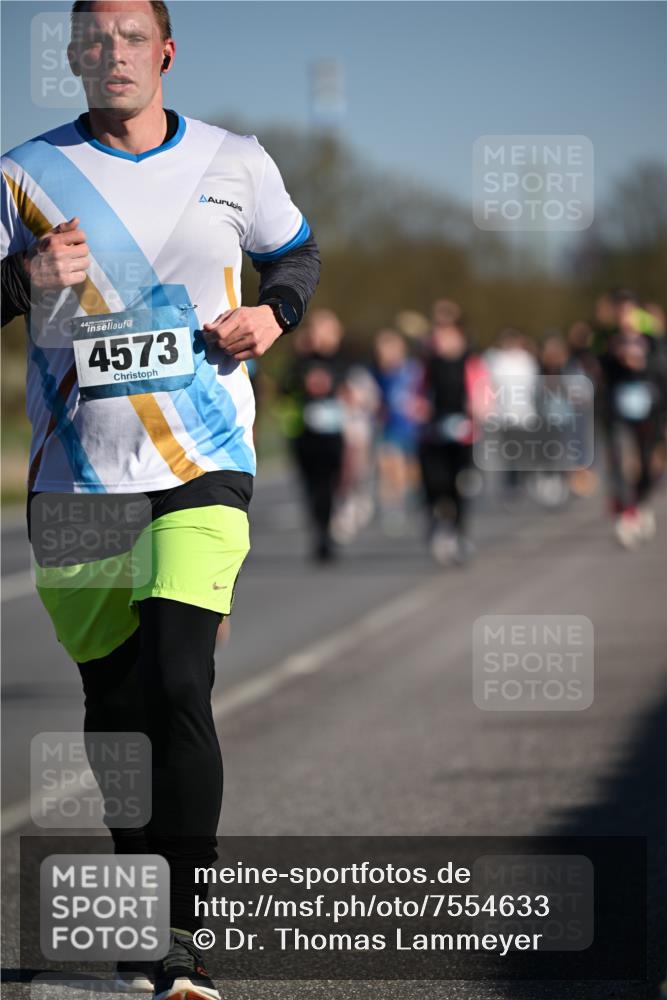 06.04.2025 - 44. Internationalen Wilhelmsburger Insellauf Dr. Thomas Lammeyer http://msf.ph/oto/7554633 06.04.2025 09:29:54 Laufen 44, 4573 meine-sportfotos.de