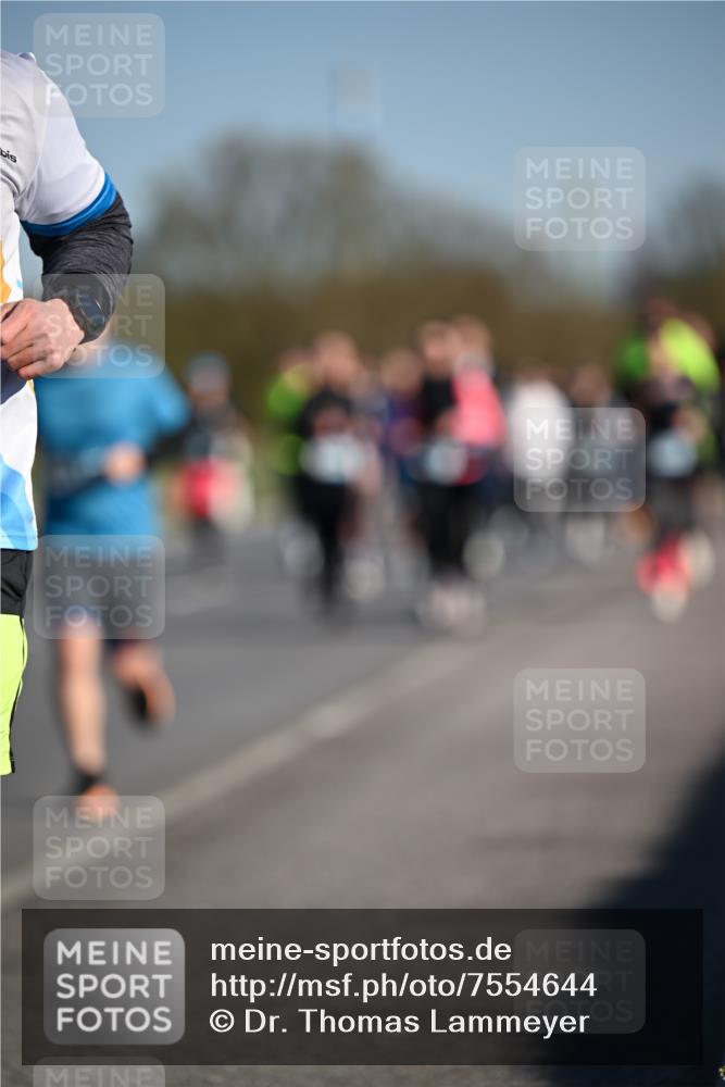06.04.2025 - 44. Internationalen Wilhelmsburger Insellauf Dr. Thomas Lammeyer http://msf.ph/oto/7554644 06.04.2025 09:29:54 Laufen  meine-sportfotos.de