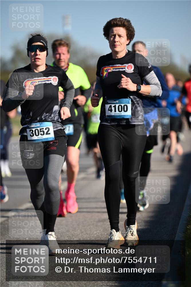 06.04.2025 - 44. Internationalen Wilhelmsburger Insellauf Dr. Thomas Lammeyer http://msf.ph/oto/7554711 06.04.2025 09:30:01 Laufen 3052, 100, 4100 meine-sportfotos.de