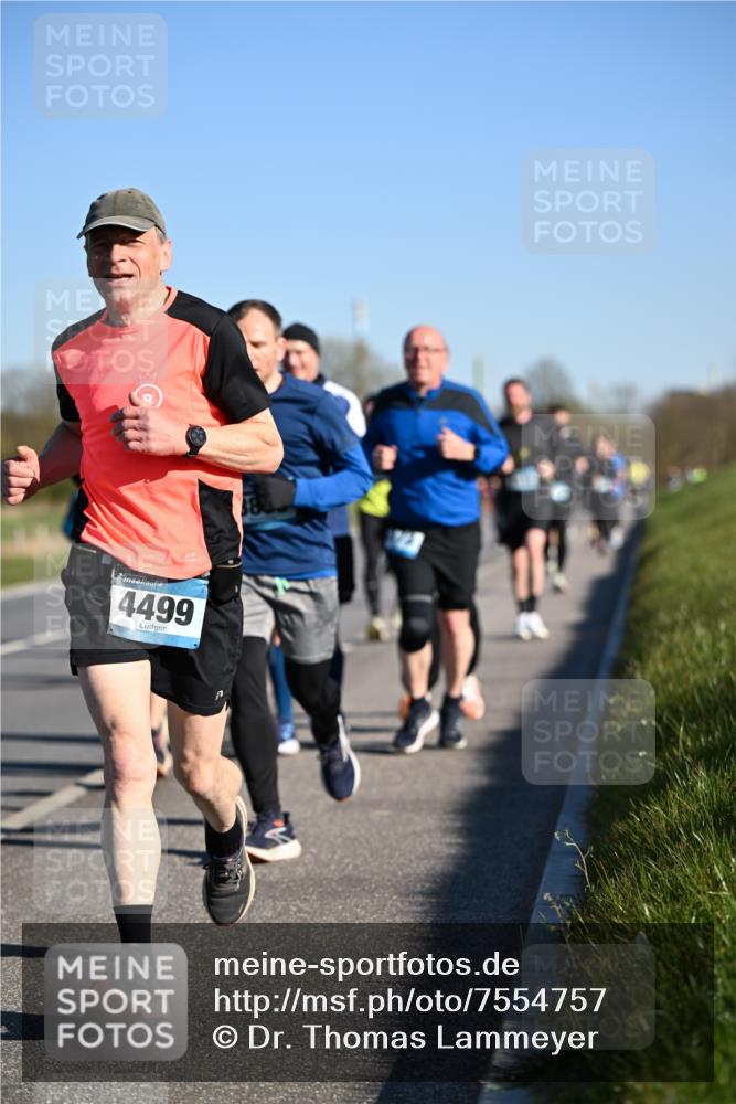 06.04.2025 - 44. Internationalen Wilhelmsburger Insellauf Dr. Thomas Lammeyer http://msf.ph/oto/7554757 06.04.2025 09:30:07 Laufen 4499 meine-sportfotos.de
