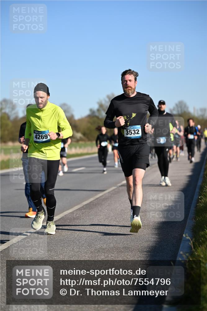 06.04.2025 - 44. Internationalen Wilhelmsburger Insellauf Dr. Thomas Lammeyer http://msf.ph/oto/7554796 06.04.2025 09:30:11 Laufen 4269, 3532 meine-sportfotos.de