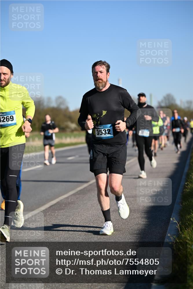 06.04.2025 - 44. Internationalen Wilhelmsburger Insellauf Dr. Thomas Lammeyer http://msf.ph/oto/7554805 06.04.2025 09:30:11 Laufen 269, 3532 meine-sportfotos.de