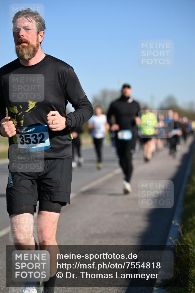 06.04.2025 - 44. Internationalen Wilhelmsburger Insellauf Dr. Thomas Lammeyer http://msf.ph/oto/7554818 06.04.2025 09:30:12 Laufen 3532 meine-sportfotos.de