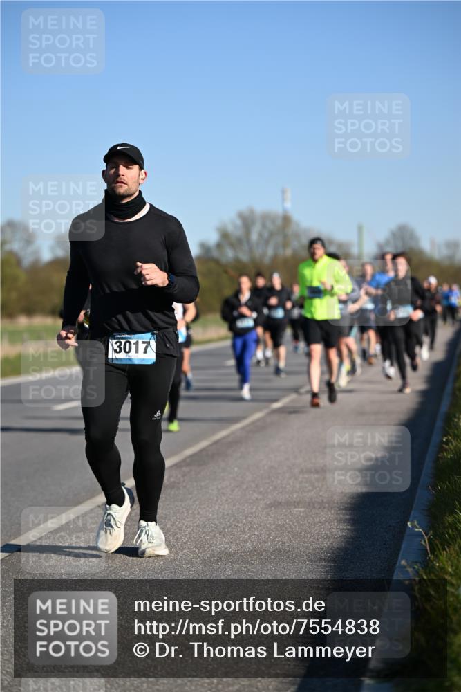06.04.2025 - 44. Internationalen Wilhelmsburger Insellauf Dr. Thomas Lammeyer http://msf.ph/oto/7554838 06.04.2025 09:30:14 Laufen 3017, 6 meine-sportfotos.de