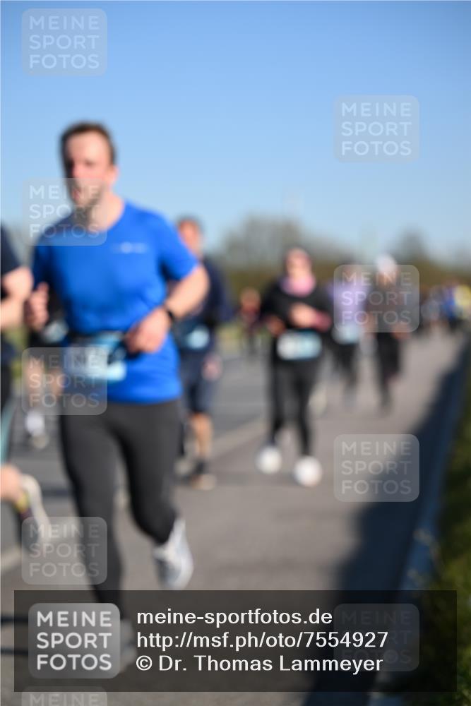 06.04.2025 - 44. Internationalen Wilhelmsburger Insellauf Dr. Thomas Lammeyer http://msf.ph/oto/7554927 06.04.2025 09:30:21 Laufen  meine-sportfotos.de