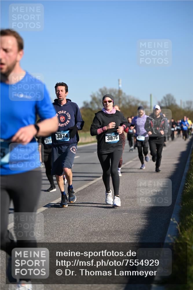 06.04.2025 - 44. Internationalen Wilhelmsburger Insellauf Dr. Thomas Lammeyer http://msf.ph/oto/7554929 06.04.2025 09:30:21 Laufen 351, 3874, 3876, 4011 meine-sportfotos.de