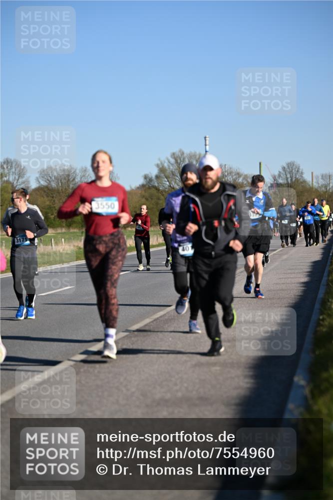 06.04.2025 - 44. Internationalen Wilhelmsburger Insellauf Dr. Thomas Lammeyer http://msf.ph/oto/7554960 06.04.2025 09:30:24 Laufen 3171, 3550, 349, 401 meine-sportfotos.de