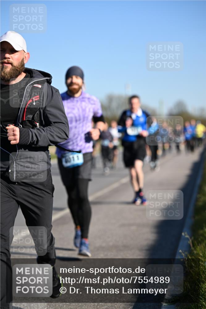 06.04.2025 - 44. Internationalen Wilhelmsburger Insellauf Dr. Thomas Lammeyer http://msf.ph/oto/7554989 06.04.2025 09:30:25 Laufen 4011 meine-sportfotos.de