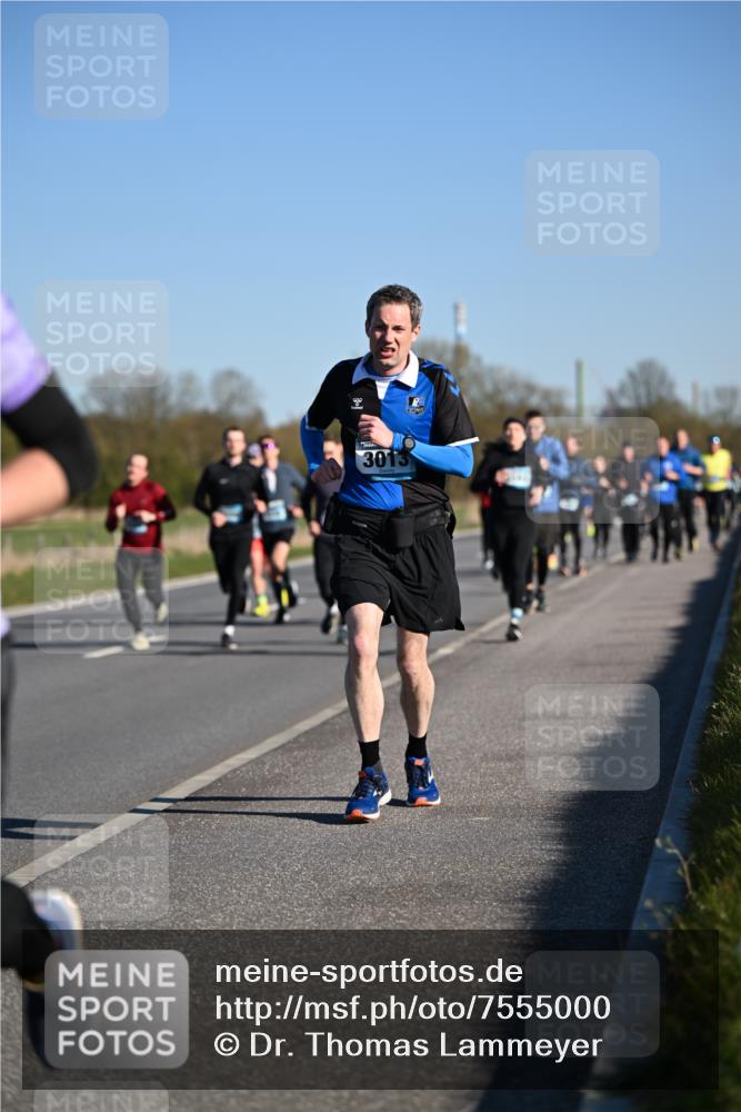 06.04.2025 - 44. Internationalen Wilhelmsburger Insellauf Dr. Thomas Lammeyer http://msf.ph/oto/7555000 06.04.2025 09:30:27 Laufen 3013 meine-sportfotos.de