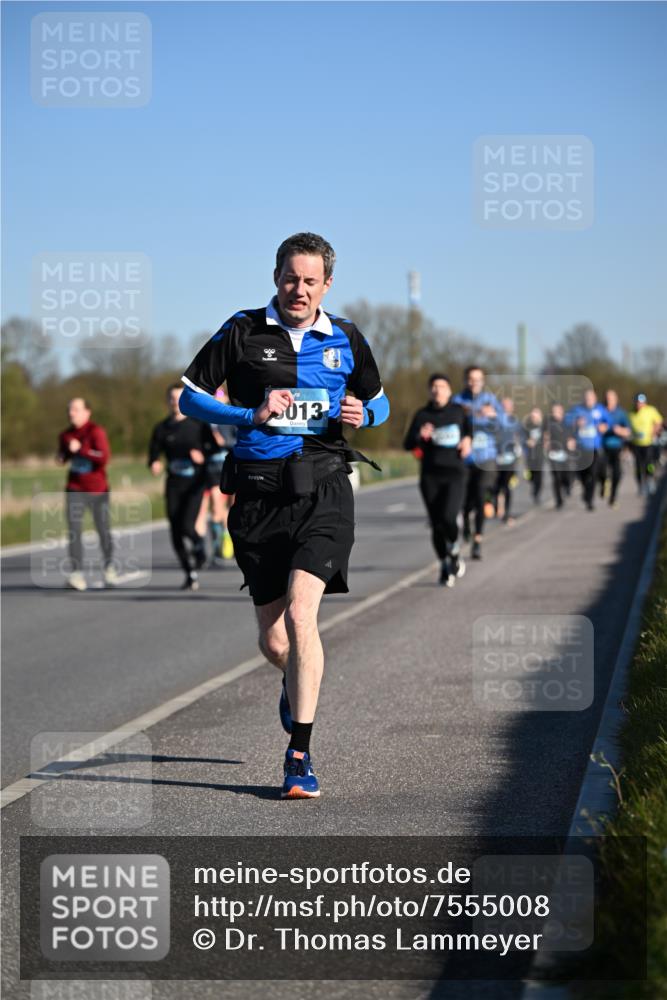 06.04.2025 - 44. Internationalen Wilhelmsburger Insellauf Dr. Thomas Lammeyer http://msf.ph/oto/7555008 06.04.2025 09:30:27 Laufen 013 meine-sportfotos.de