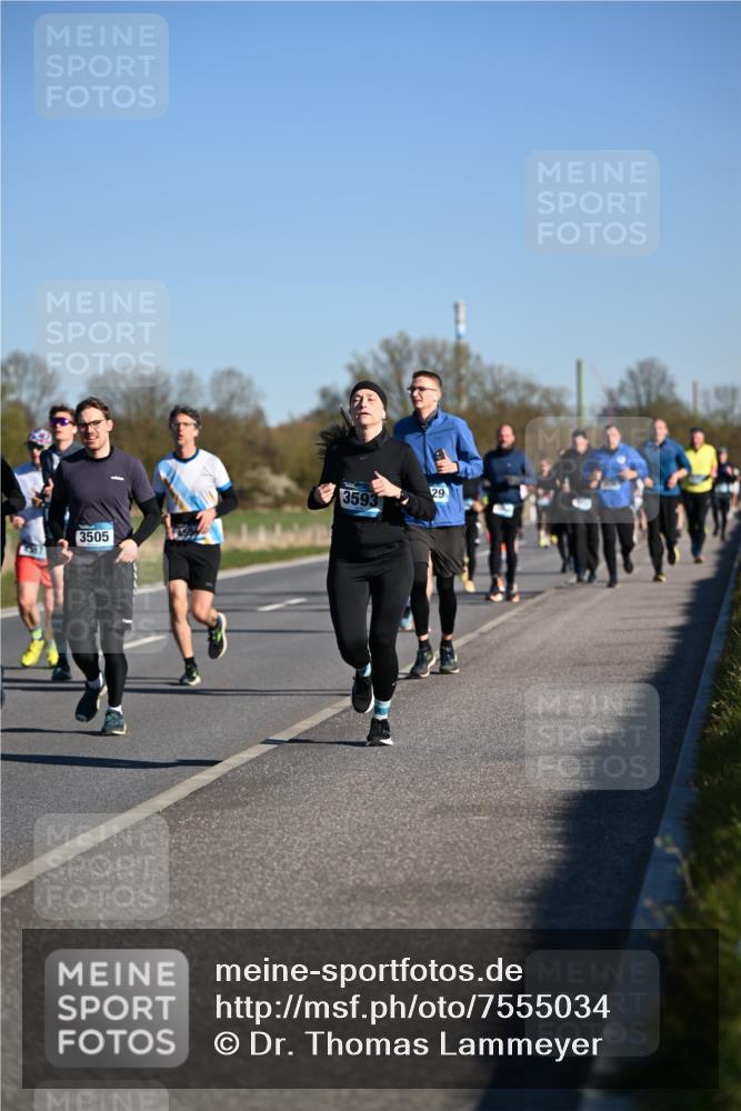 06.04.2025 - 44. Internationalen Wilhelmsburger Insellauf Dr. Thomas Lammeyer http://msf.ph/oto/7555034 06.04.2025 09:30:30 Laufen 3505, 3593, 29 meine-sportfotos.de
