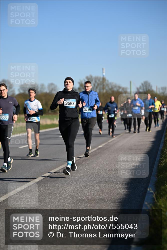 06.04.2025 - 44. Internationalen Wilhelmsburger Insellauf Dr. Thomas Lammeyer http://msf.ph/oto/7555043 06.04.2025 09:30:30 Laufen 3505, 554, 3593, 3729 meine-sportfotos.de