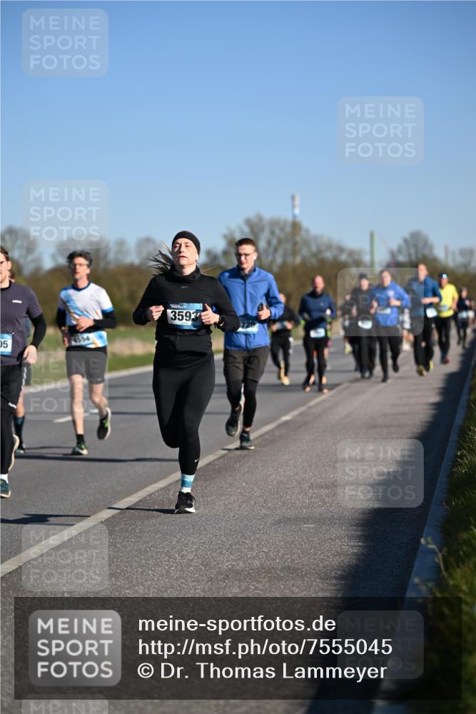 06.04.2025 - 44. Internationalen Wilhelmsburger Insellauf Dr. Thomas Lammeyer http://msf.ph/oto/7555045 06.04.2025 09:30:30 Laufen 05, 3593 meine-sportfotos.de