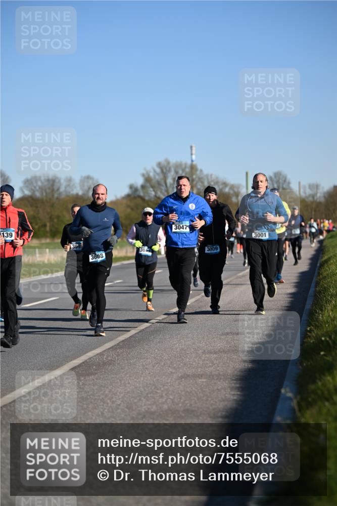 06.04.2025 - 44. Internationalen Wilhelmsburger Insellauf Dr. Thomas Lammeyer http://msf.ph/oto/7555068 06.04.2025 09:30:35 Laufen 139, 1399, 304, 3688, 3047, 3009, 3001 meine-sportfotos.de