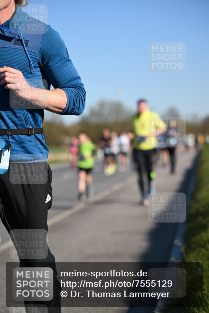 06.04.2025 - 44. Internationalen Wilhelmsburger Insellauf Dr. Thomas Lammeyer http://msf.ph/oto/7555129 06.04.2025 09:30:39 Laufen  meine-sportfotos.de