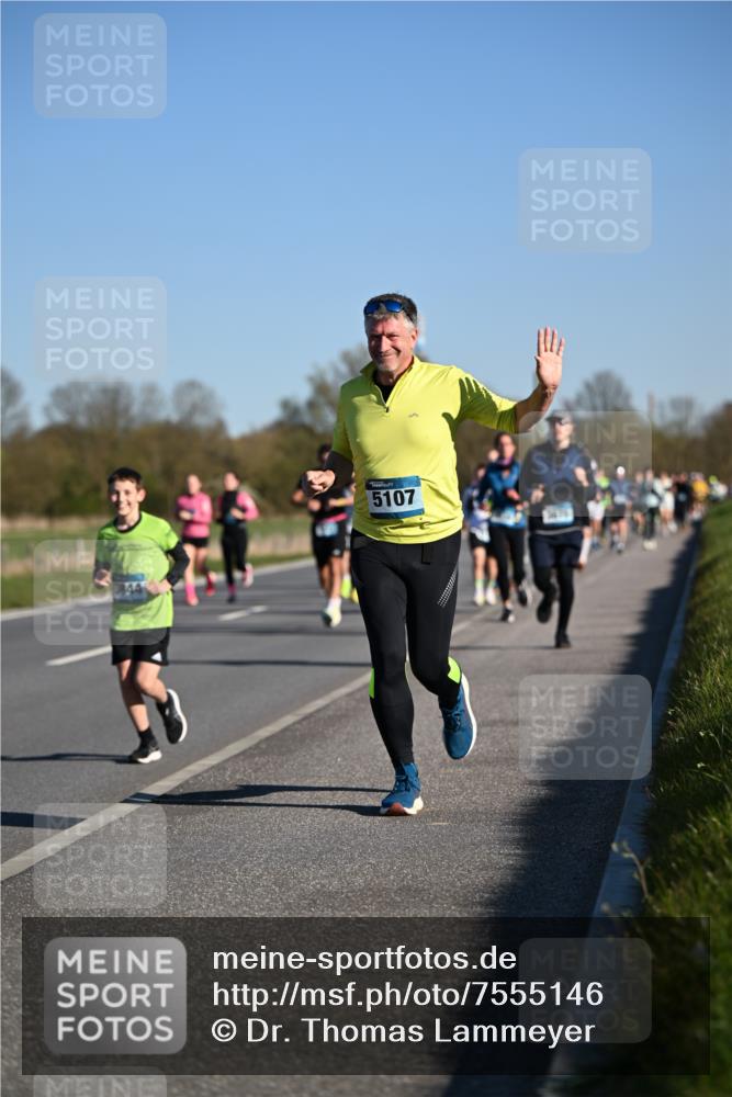 06.04.2025 - 44. Internationalen Wilhelmsburger Insellauf Dr. Thomas Lammeyer http://msf.ph/oto/7555146 06.04.2025 09:30:41 Laufen 5107 meine-sportfotos.de