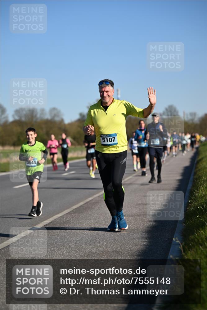 06.04.2025 - 44. Internationalen Wilhelmsburger Insellauf Dr. Thomas Lammeyer http://msf.ph/oto/7555148 06.04.2025 09:30:41 Laufen 3844, 5107 meine-sportfotos.de