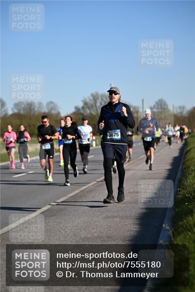 06.04.2025 - 44. Internationalen Wilhelmsburger Insellauf Dr. Thomas Lammeyer http://msf.ph/oto/7555180 06.04.2025 09:30:44 Laufen 3675 meine-sportfotos.de