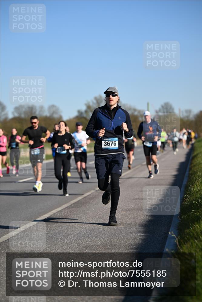 06.04.2025 - 44. Internationalen Wilhelmsburger Insellauf Dr. Thomas Lammeyer http://msf.ph/oto/7555185 06.04.2025 09:30:44 Laufen 3675 meine-sportfotos.de