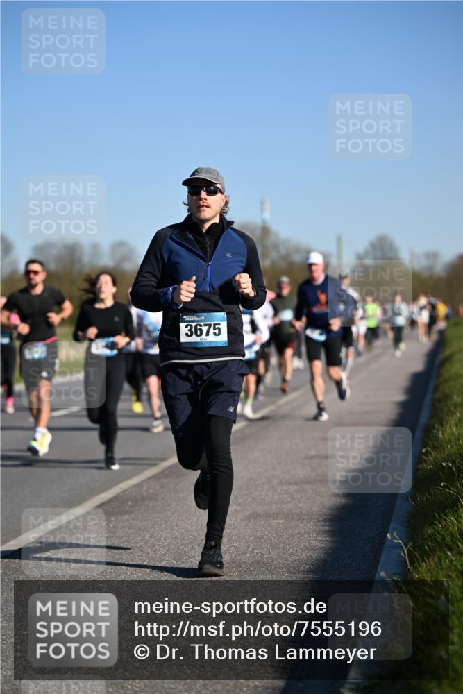 06.04.2025 - 44. Internationalen Wilhelmsburger Insellauf Dr. Thomas Lammeyer http://msf.ph/oto/7555196 06.04.2025 09:30:45 Laufen 3675 meine-sportfotos.de