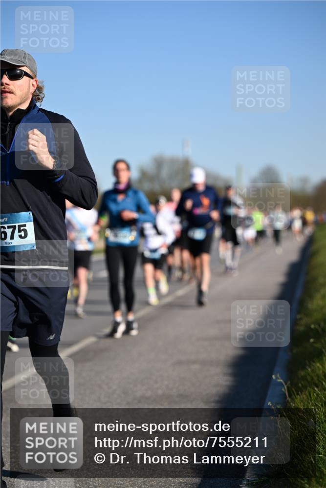 06.04.2025 - 44. Internationalen Wilhelmsburger Insellauf Dr. Thomas Lammeyer http://msf.ph/oto/7555211 06.04.2025 09:30:46 Laufen 675 meine-sportfotos.de