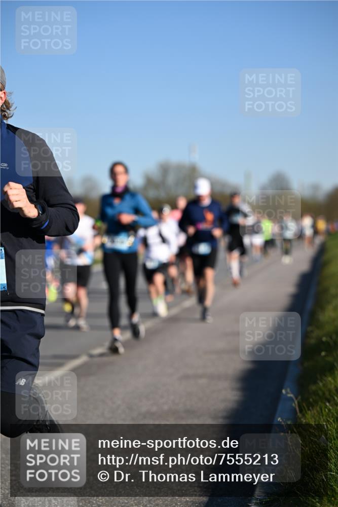 06.04.2025 - 44. Internationalen Wilhelmsburger Insellauf Dr. Thomas Lammeyer http://msf.ph/oto/7555213 06.04.2025 09:30:46 Laufen  meine-sportfotos.de