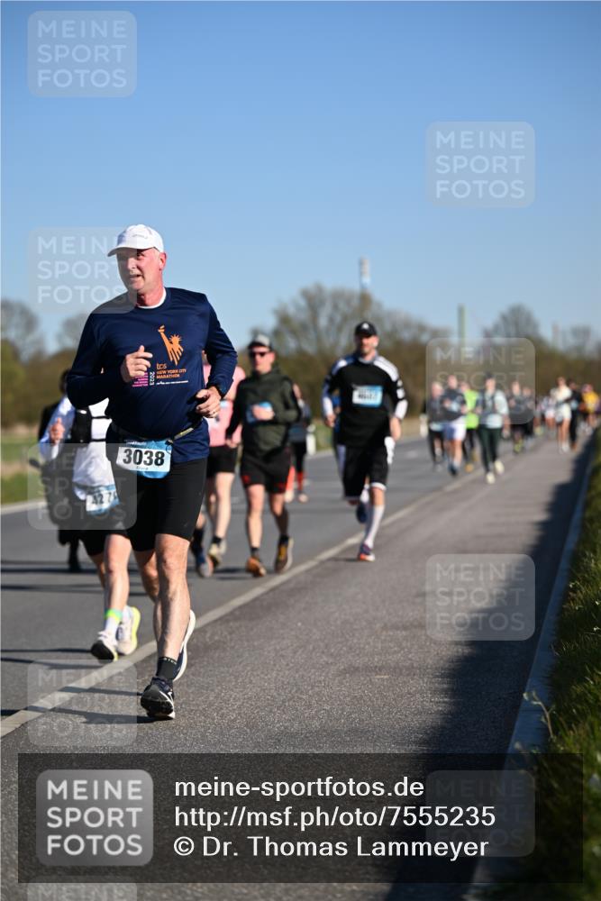06.04.2025 - 44. Internationalen Wilhelmsburger Insellauf Dr. Thomas Lammeyer http://msf.ph/oto/7555235 06.04.2025 09:30:49 Laufen 3038 meine-sportfotos.de
