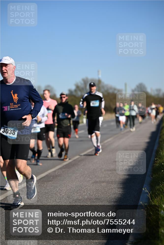 06.04.2025 - 44. Internationalen Wilhelmsburger Insellauf Dr. Thomas Lammeyer http://msf.ph/oto/7555244 06.04.2025 09:30:49 Laufen 3038 meine-sportfotos.de