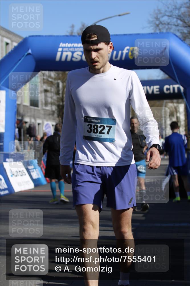 06.04.2025 - 44. Internationalen Wilhelmsburger Insellauf A. Gomolzig http://msf.ph/oto/7555401 06.04.2025 10:43:41 Ziel 3735, 3821, 3924, 4395, 4446 meine-sportfotos.de