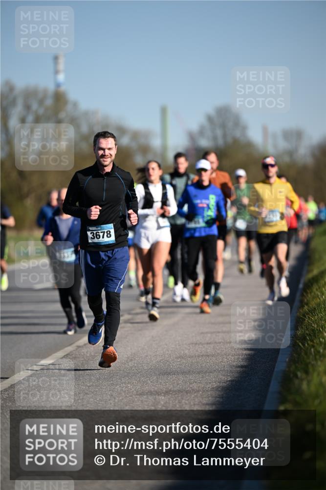 06.04.2025 - 44. Internationalen Wilhelmsburger Insellauf Dr. Thomas Lammeyer http://msf.ph/oto/7555404 06.04.2025 09:31:11 Laufen 3678 meine-sportfotos.de