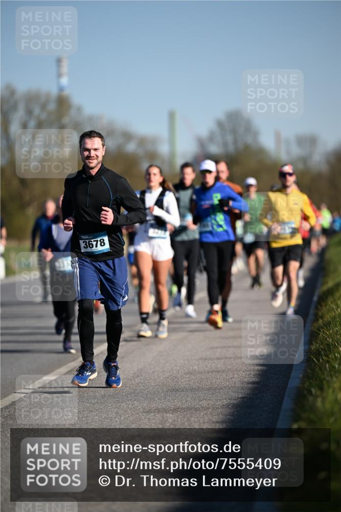 06.04.2025 - 44. Internationalen Wilhelmsburger Insellauf Dr. Thomas Lammeyer http://msf.ph/oto/7555409 06.04.2025 09:31:11 Laufen 3678 meine-sportfotos.de