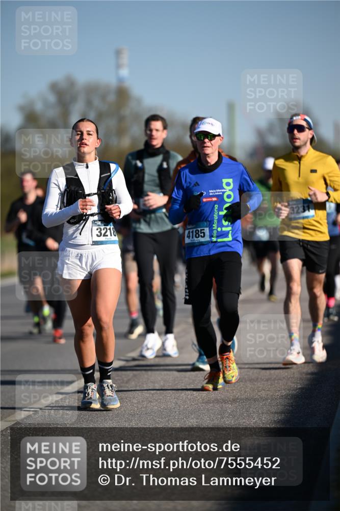 06.04.2025 - 44. Internationalen Wilhelmsburger Insellauf Dr. Thomas Lammeyer http://msf.ph/oto/7555452 06.04.2025 09:31:15 Laufen 3218, 4185, 110, 3231 meine-sportfotos.de