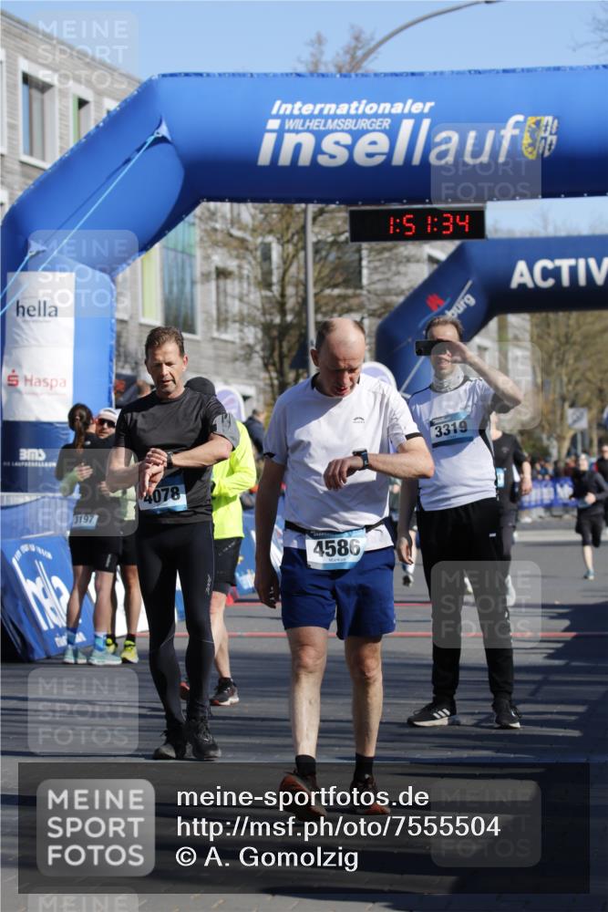 06.04.2025 - 44. Internationalen Wilhelmsburger Insellauf A. Gomolzig http://msf.ph/oto/7555504 06.04.2025 10:41:32 Ziel 3104, 3208, 3960, 4078, 4554, 4586 meine-sportfotos.de