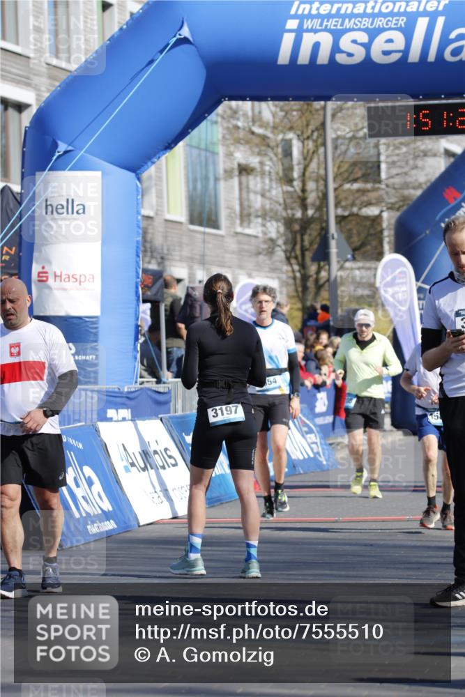 06.04.2025 - 44. Internationalen Wilhelmsburger Insellauf A. Gomolzig http://msf.ph/oto/7555510 06.04.2025 10:41:25 Ziel 3208, 4069, 4078, 4111, 4233, 4499, 4554, 4586 meine-sportfotos.de