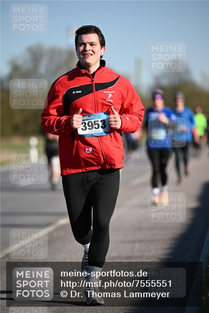 06.04.2025 - 44. Internationalen Wilhelmsburger Insellauf Dr. Thomas Lammeyer http://msf.ph/oto/7555551 06.04.2025 09:31:25 Laufen 3953 meine-sportfotos.de