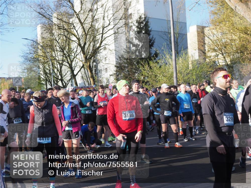 06.04.2025 - 44. Internationalen Wilhelmsburger Insellauf Luisa Fischer http://msf.ph/oto/7555581 06.04.2025 08:46:06 Ziel 4, 4496, 4410, 3281, 3189, 4514, 3806, 4230, 3295 meine-sportfotos.de