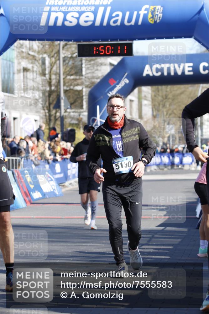 06.04.2025 - 44. Internationalen Wilhelmsburger Insellauf A. Gomolzig http://msf.ph/oto/7555583 06.04.2025 10:40:10 Ziel 3544, 4380, 4389, 4501, 5130 meine-sportfotos.de