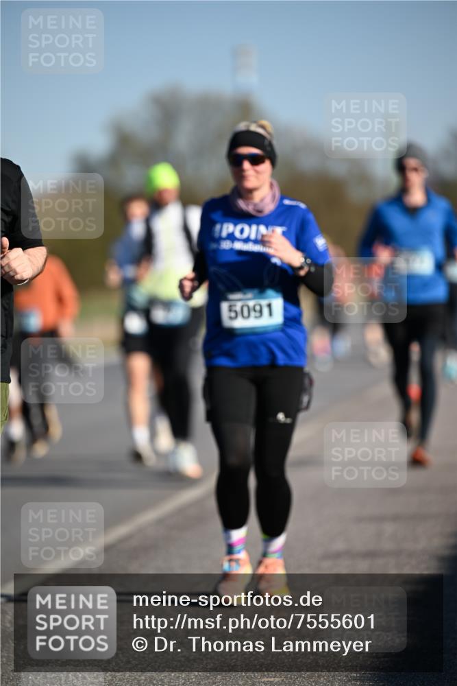 06.04.2025 - 44. Internationalen Wilhelmsburger Insellauf Dr. Thomas Lammeyer http://msf.ph/oto/7555601 06.04.2025 09:31:28 Laufen 5091 meine-sportfotos.de