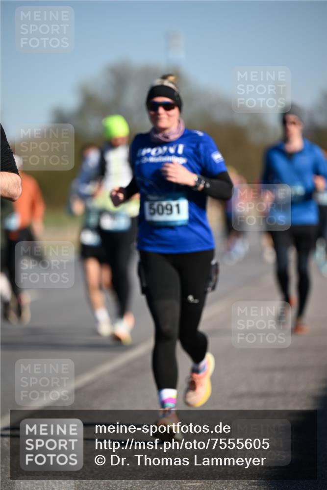 06.04.2025 - 44. Internationalen Wilhelmsburger Insellauf Dr. Thomas Lammeyer http://msf.ph/oto/7555605 06.04.2025 09:31:29 Laufen 5091 meine-sportfotos.de