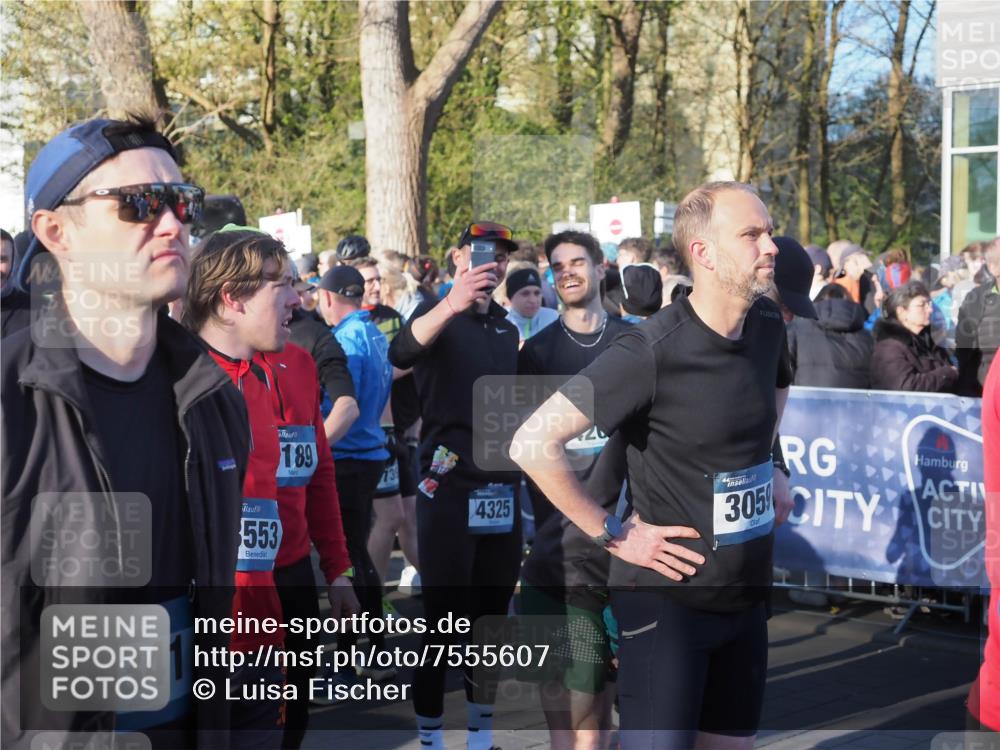 06.04.2025 - 44. Internationalen Wilhelmsburger Insellauf Luisa Fischer http://msf.ph/oto/7555607 06.04.2025 08:47:12 Ziel 341, 553, 189, 4325, 305 meine-sportfotos.de