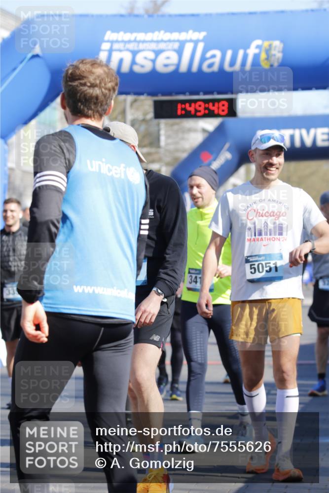 06.04.2025 - 44. Internationalen Wilhelmsburger Insellauf A. Gomolzig http://msf.ph/oto/7555626 06.04.2025 10:39:46 Ziel 3417, 3418, 3756, 3801, 3833, 4065, 4067, 5179 meine-sportfotos.de