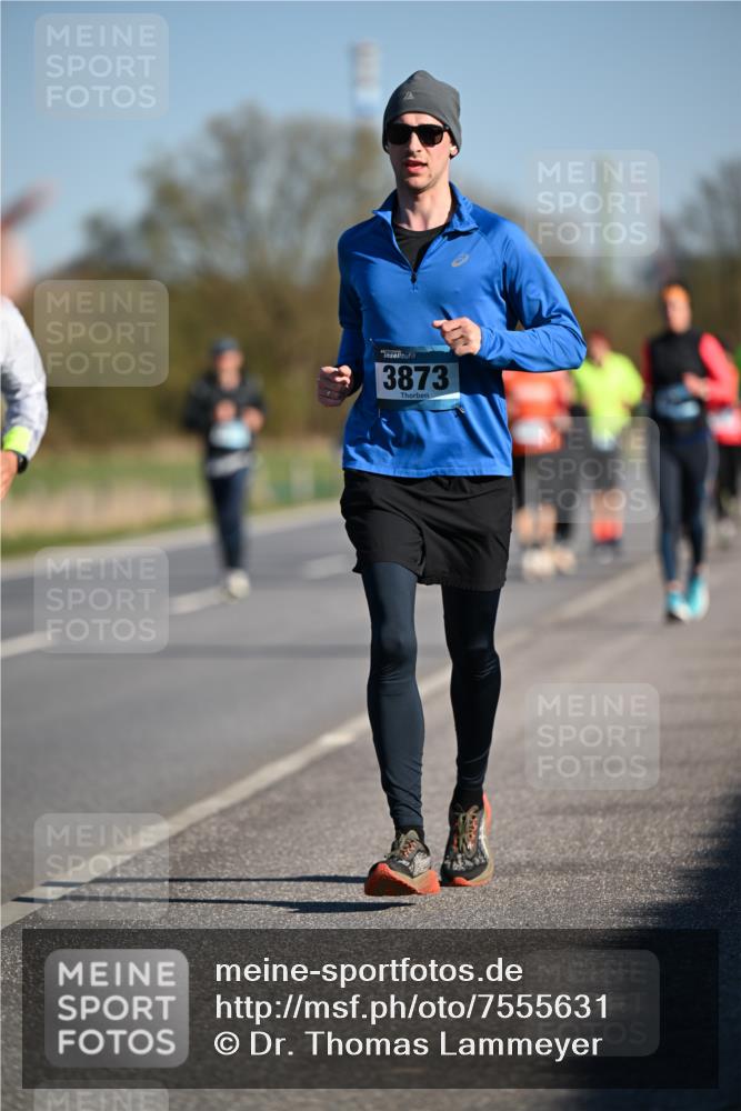 06.04.2025 - 44. Internationalen Wilhelmsburger Insellauf Dr. Thomas Lammeyer http://msf.ph/oto/7555631 06.04.2025 09:31:31 Laufen 3873 meine-sportfotos.de