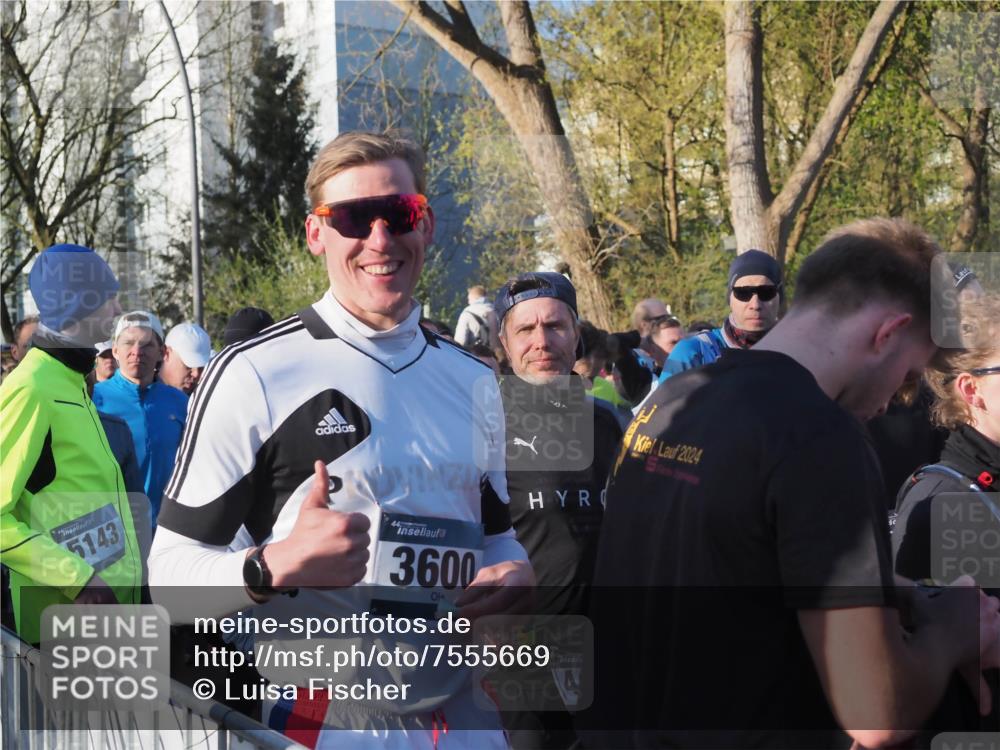 06.04.2025 - 44. Internationalen Wilhelmsburger Insellauf Luisa Fischer http://msf.ph/oto/7555669 06.04.2025 08:49:03 Ziel 5143, 44, 3600, 2024, 4 meine-sportfotos.de