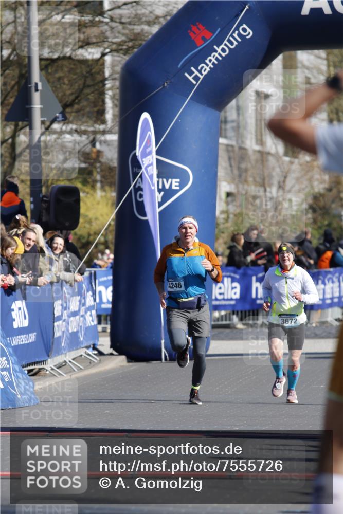 06.04.2025 - 44. Internationalen Wilhelmsburger Insellauf A. Gomolzig http://msf.ph/oto/7555726 06.04.2025 10:38:46 Ziel 3898, 5143 meine-sportfotos.de