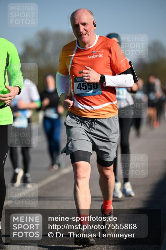 06.04.2025 - 44. Internationalen Wilhelmsburger Insellauf Dr. Thomas Lammeyer http://msf.ph/oto/7555868 06.04.2025 09:31:44 Laufen 4550 meine-sportfotos.de