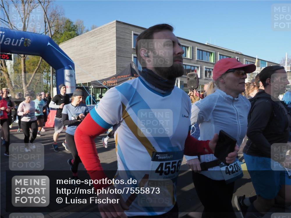 06.04.2025 - 44. Internationalen Wilhelmsburger Insellauf Luisa Fischer http://msf.ph/oto/7555873 06.04.2025 08:52:05 Ziel 05, 3684, 44, 4556, 4208 meine-sportfotos.de