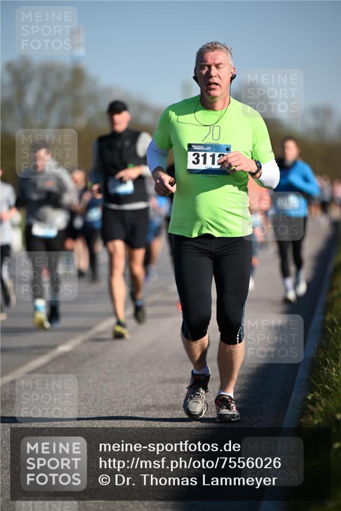 06.04.2025 - 44. Internationalen Wilhelmsburger Insellauf Dr. Thomas Lammeyer http://msf.ph/oto/7556026 06.04.2025 09:31:52 Laufen 3112 meine-sportfotos.de