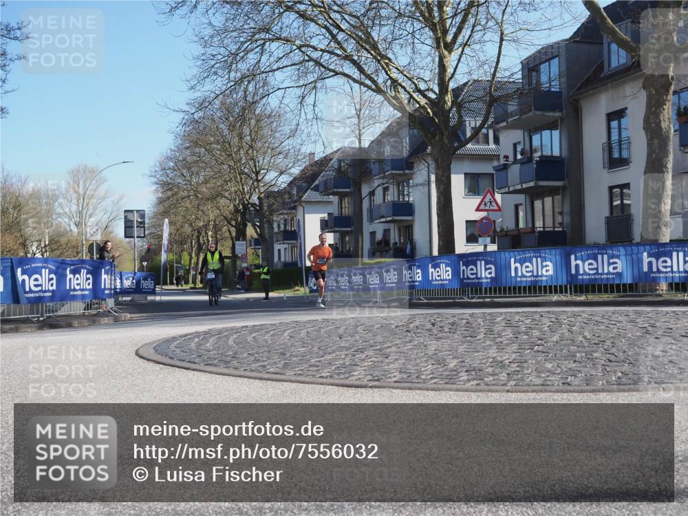 06.04.2025 - 44. Internationalen Wilhelmsburger Insellauf Luisa Fischer http://msf.ph/oto/7556032 06.04.2025 10:05:19 Ziel  meine-sportfotos.de