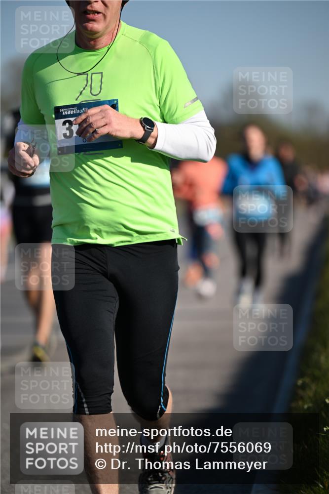 06.04.2025 - 44. Internationalen Wilhelmsburger Insellauf Dr. Thomas Lammeyer http://msf.ph/oto/7556069 06.04.2025 09:31:54 Laufen 3, 70 meine-sportfotos.de