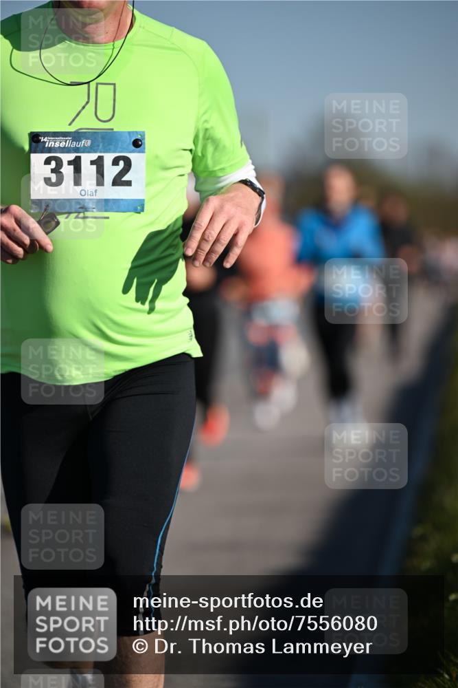 06.04.2025 - 44. Internationalen Wilhelmsburger Insellauf Dr. Thomas Lammeyer http://msf.ph/oto/7556080 06.04.2025 09:31:55 Laufen 14, 3112 meine-sportfotos.de